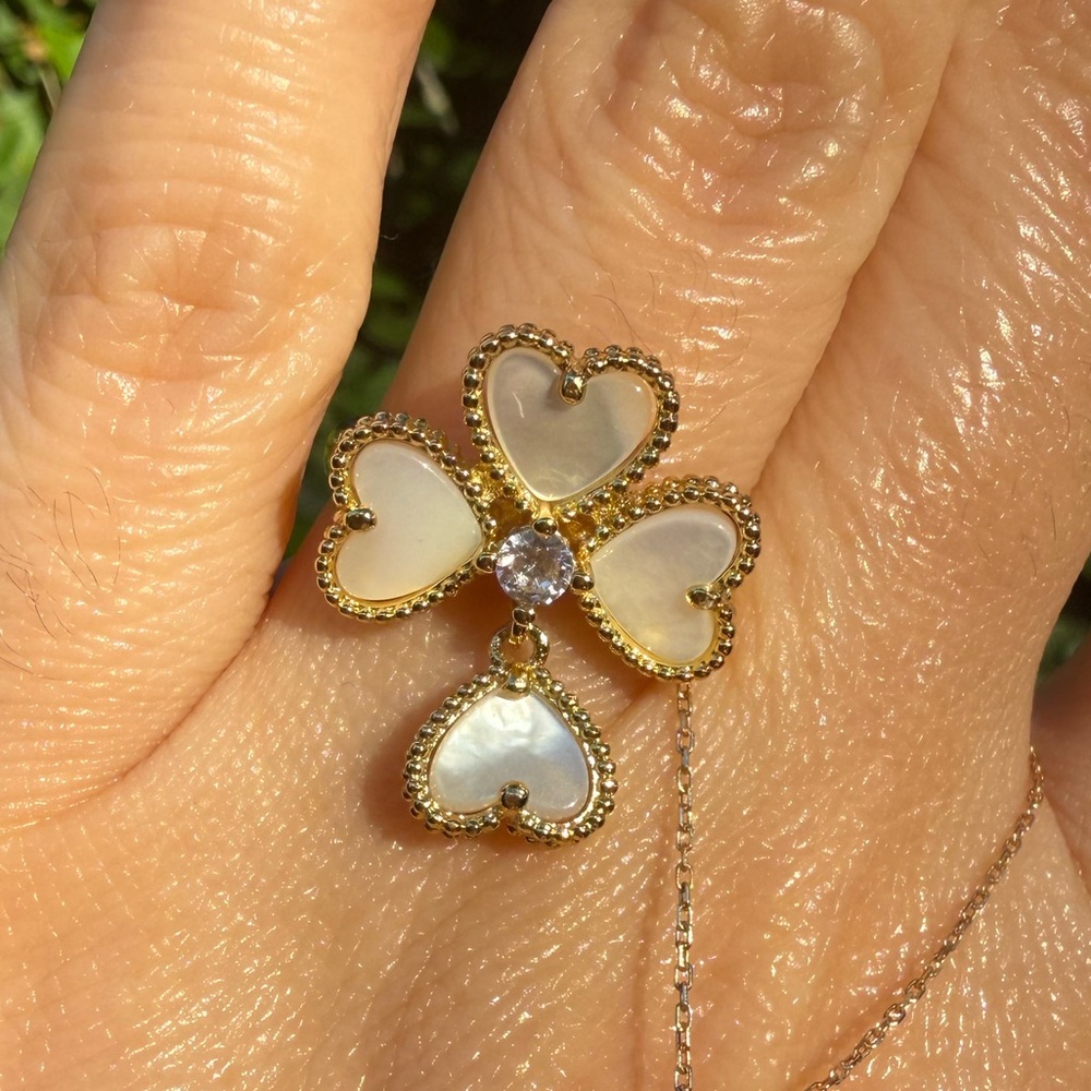 Gold and White Heart Ring SIZE 7 - Picture 10 of 12